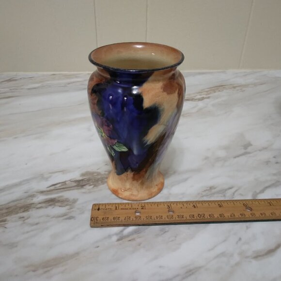 Vintage Tunstall Viola Posy Vase Made in England - Picture 10 of 10